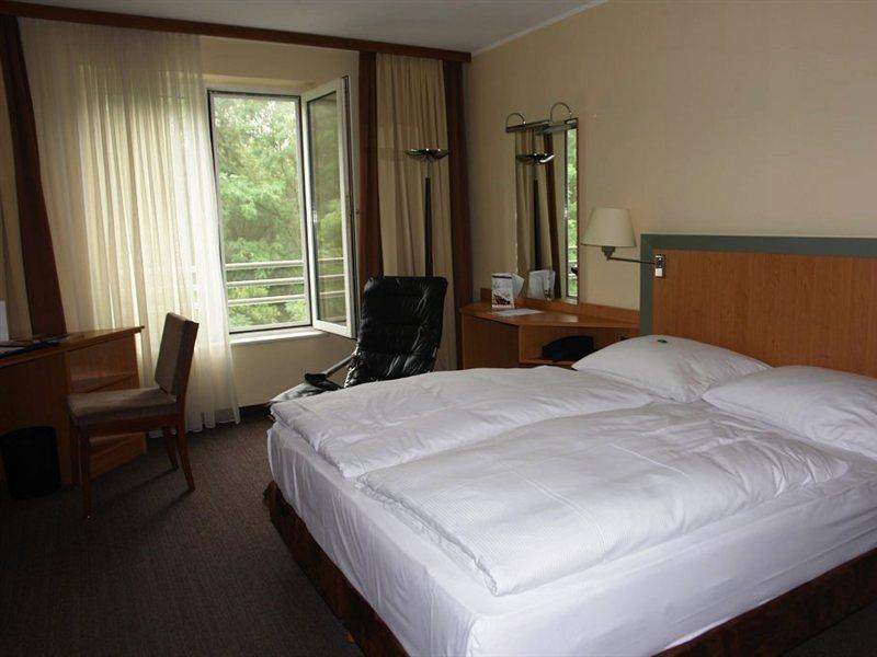 Nh Berlin Potsdam Conference Center Hotel Kleinmachnow Ngoại thất bức ảnh