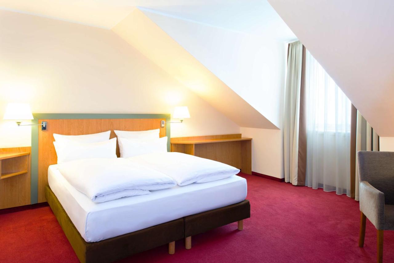 Nh Berlin Potsdam Conference Center Hotel Kleinmachnow Ngoại thất bức ảnh
